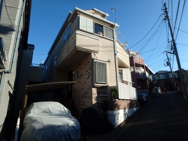 神奈川県横浜市鶴見区　外壁塗装・屋根塗装ビフォア写真